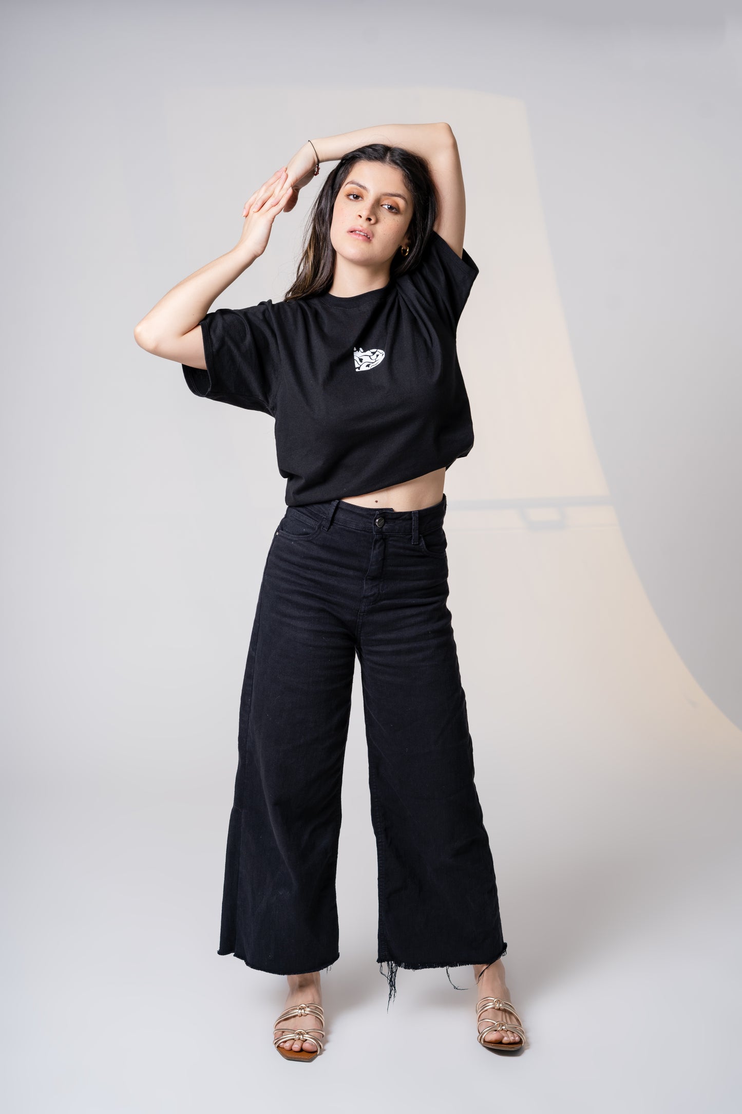 T-Shirt Hearts Negra Femenina