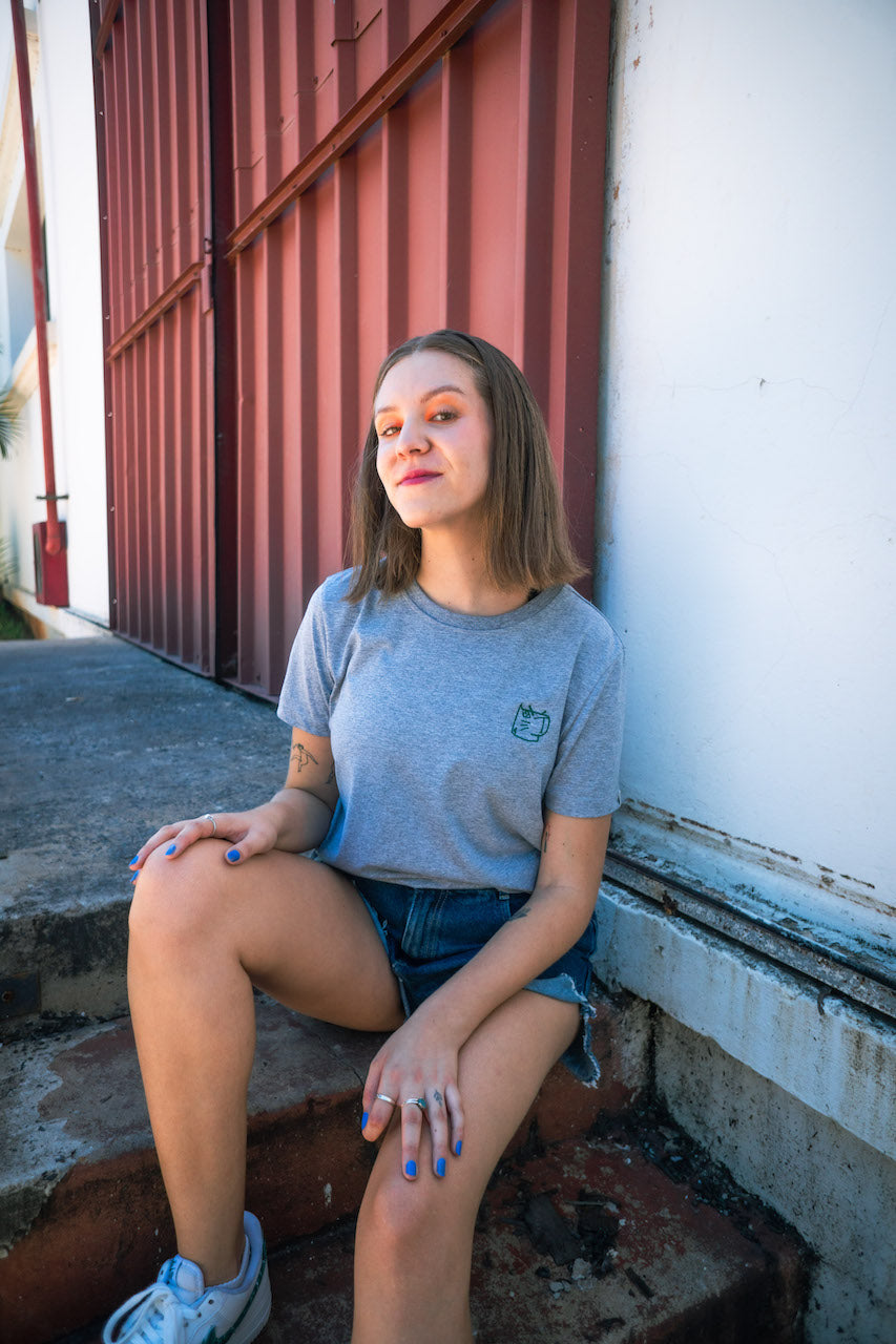 T-Shirt AAC Classic Grafito Femenina