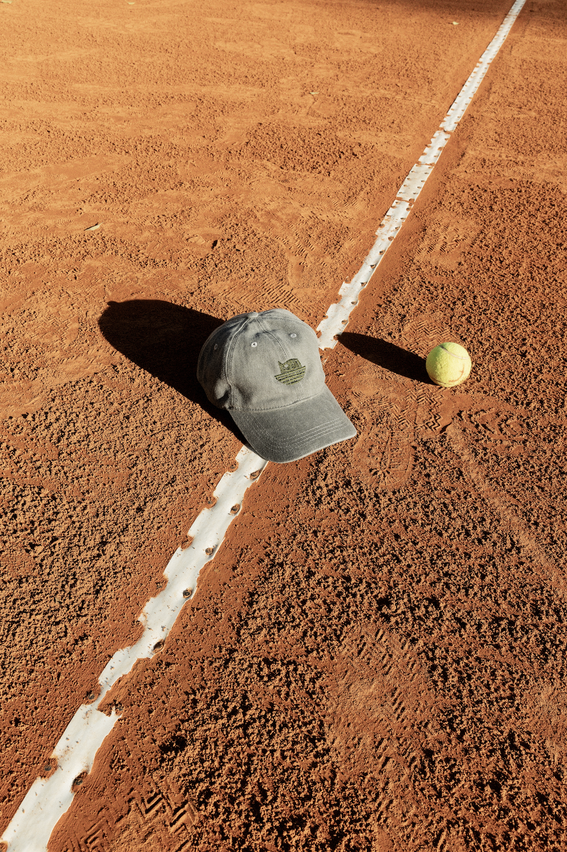 Kepi Angry Tennis Club Gris